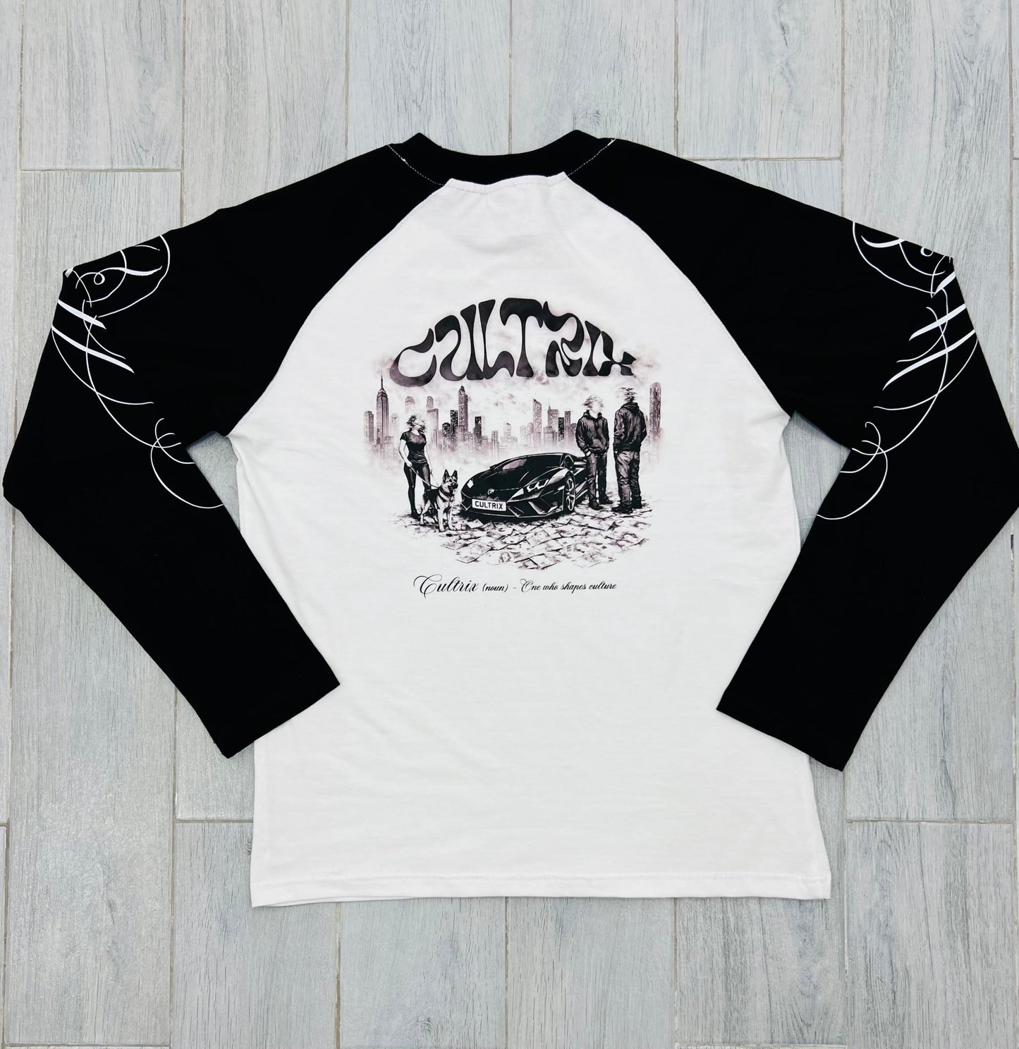 Cultrix White and Black Long sleeve
